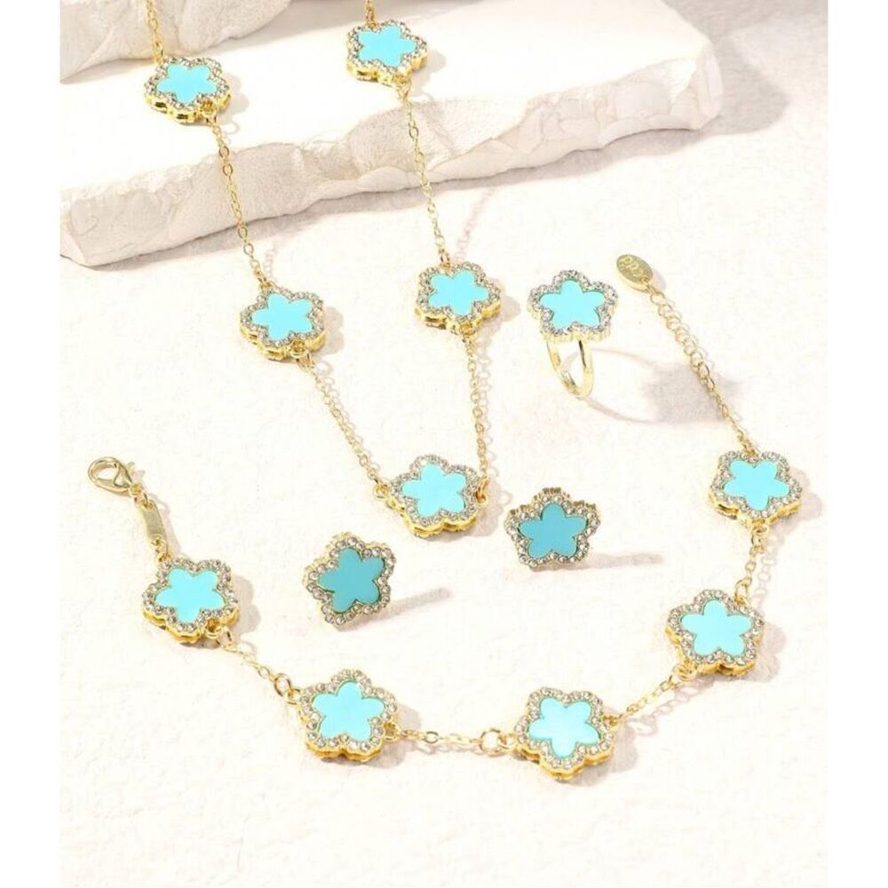 Clover Jewelry Set - Picture 7 of 7